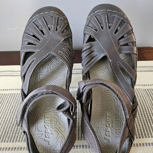 JSport by Jambu Women's Gray Strappy Closed-Toe Sandals